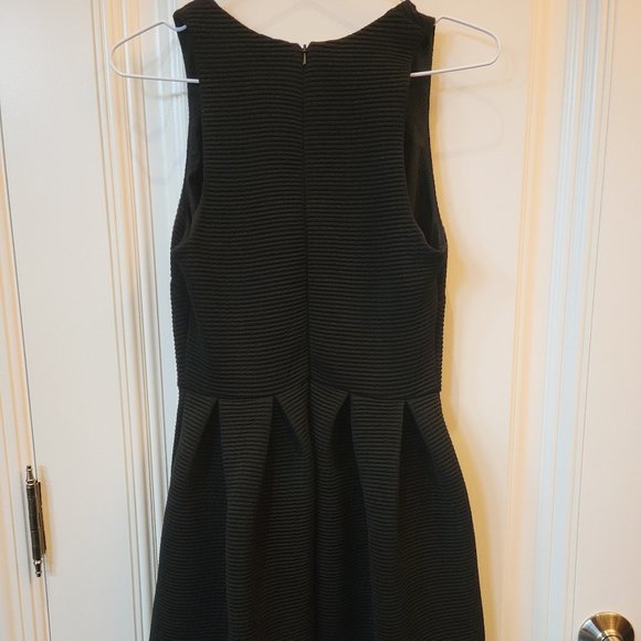 Topshop NWT BLACK⚫️ Ribbed Skater Dress - Picture 11 of 13